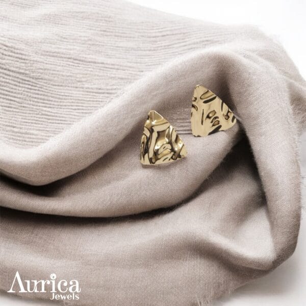 Wavy Sheen Earrings